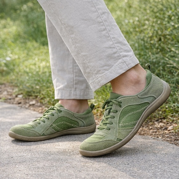 Earth Origins Shoes - Earth Origins Carly Women's Leather Slip-On Comfort Sneakers Green Size 8M